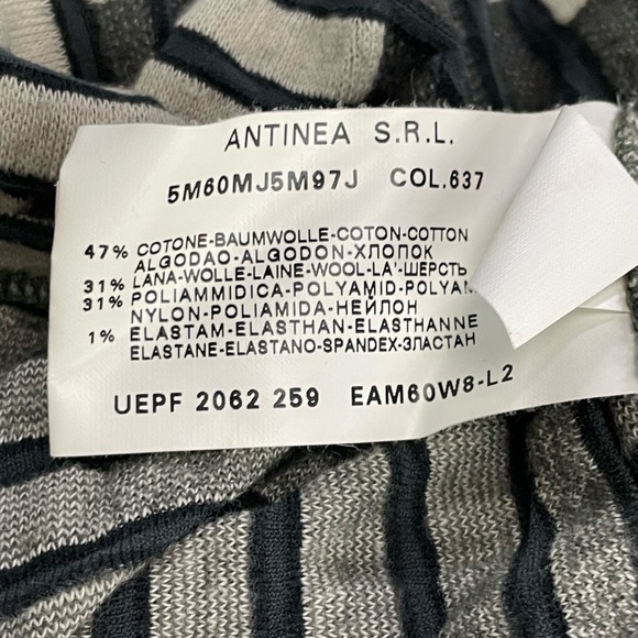 Armani Collezioni Pattern Top - Picture 5 of 5